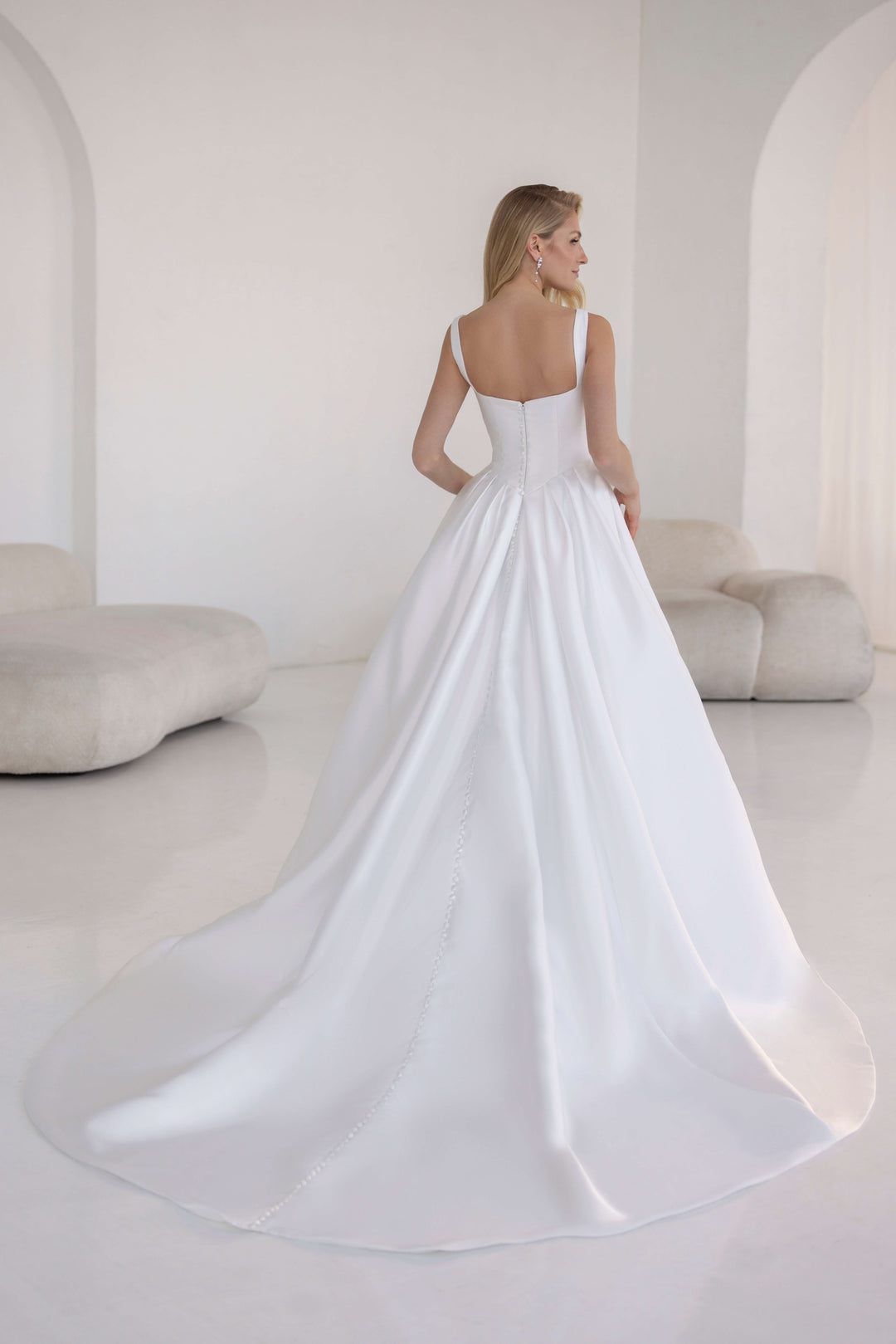 LUCRETIA 2